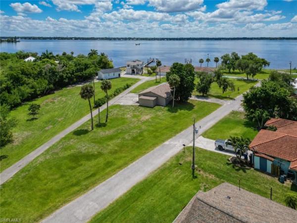 North Fort Myers, 1808 Stevenson Rd, North Fort Myers, Florida 33917, image 1