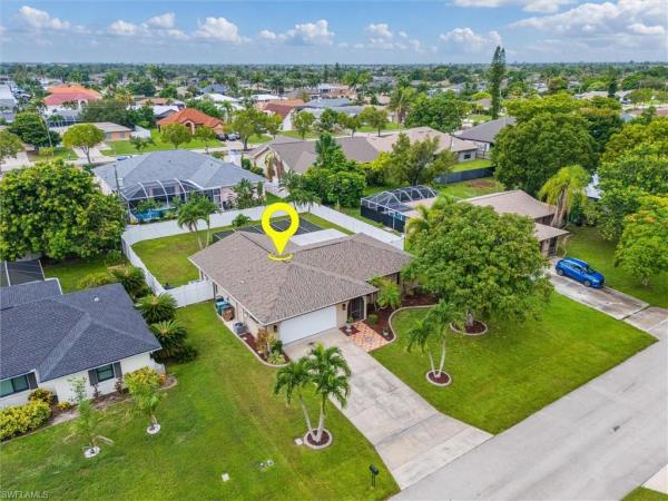 Cape Coral Residential, 2008 8th Ter, Cape Coral, Florida 33990, image 2