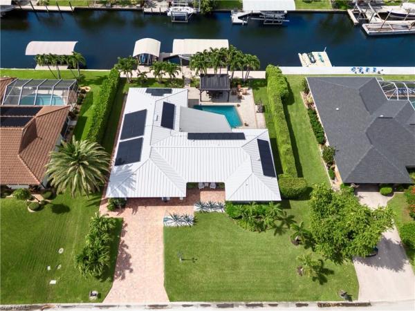 Town & River, 980 Bal Isle Dr, Fort Myers, Florida 33919, image 3