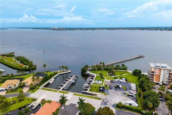 Water's Edge 3, 14610 Laguna Dr, Fort Myers, Florida 33908, image 1