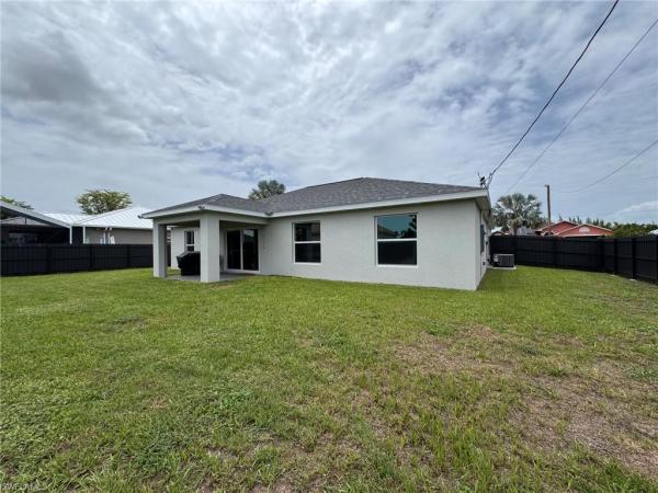 Cape Coral Residential, 330 23rd Ter, Cape Coral, Florida 33991, image 2