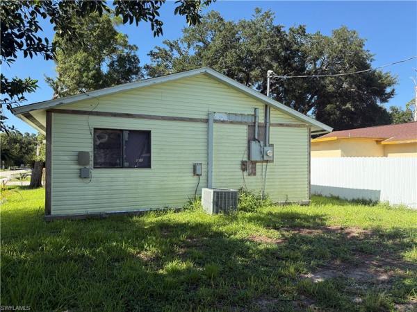 406 San Diego St, North Fort Myers, Florida 33903, image 3