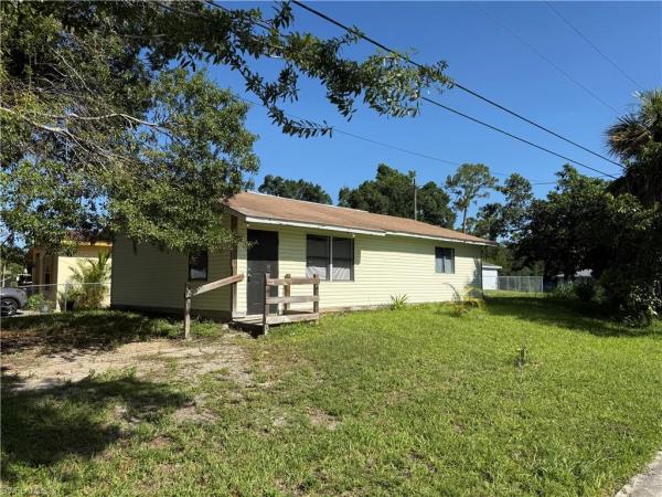 406 San Diego St, North Fort Myers, Florida 33903, image 2