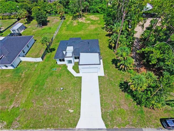 Lehigh Acres, 718 Robert Ave, Lehigh Acres, Florida 33936, image 1