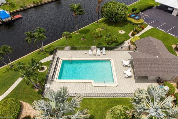 Harbourtowne Of Cape Coral, 3813 11th Pl #1214, Cape Coral, Florida 33904, image 2