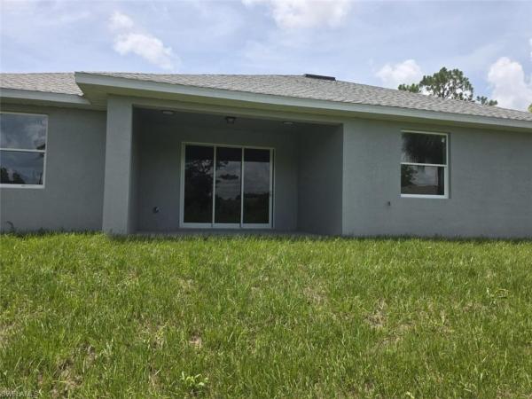 Fort Myers Residential, 3852 Hopevale St, Fort Myers, Florida 33905, image 3