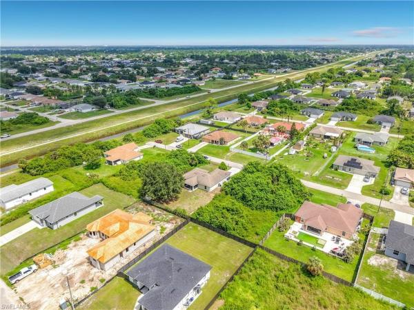 Lehigh Acres, 3027 SW 38th St, Lehigh Acres, Florida 33976, image 2