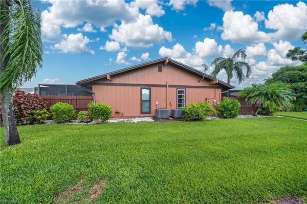 Foxmoor Lakes, 15451 Crystal Lake Dr, North Fort Myers, Florida 33917, image 1