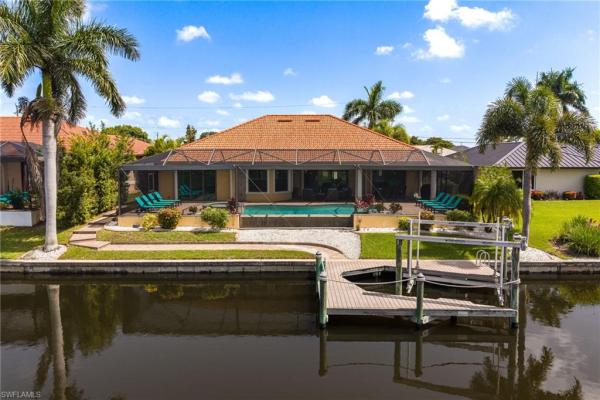 Cape Coral Residential, 310 30th Ter, Cape Coral, Florida 33904, image 2