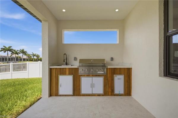 Cape Coral Residential, 3106 14th Ter, Cape Coral, Florida 33993, image 2