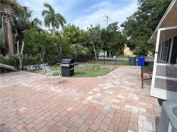 Palmlee Park, 1891 Winkler Ave, Fort Myers, Florida 33901, image 2