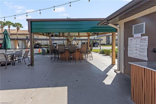 5890 Trailwinds Dr #522, Fort Myers, Florida 33907, image 2