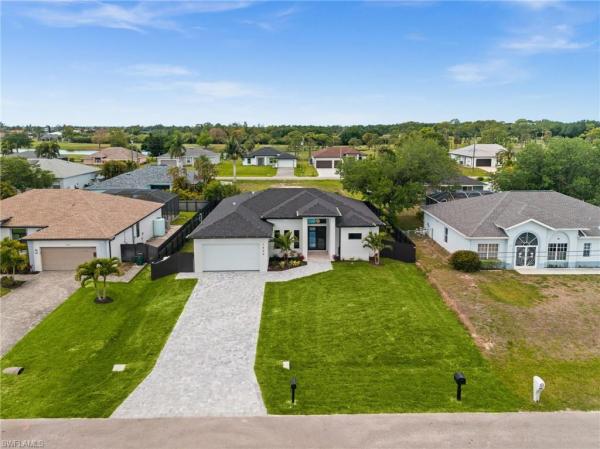 Cape Coral Residential, 1532 24th Pl, Cape Coral, Florida 33993, image 1