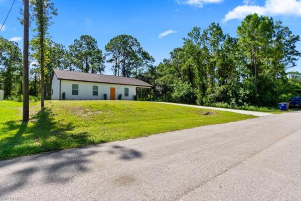 2008 Robert Ave, Alva, Florida 33920, image 1
