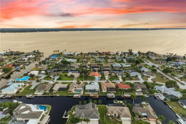 Cape Coral, 2318 27th St, Cape Coral, Florida 33904, image 2