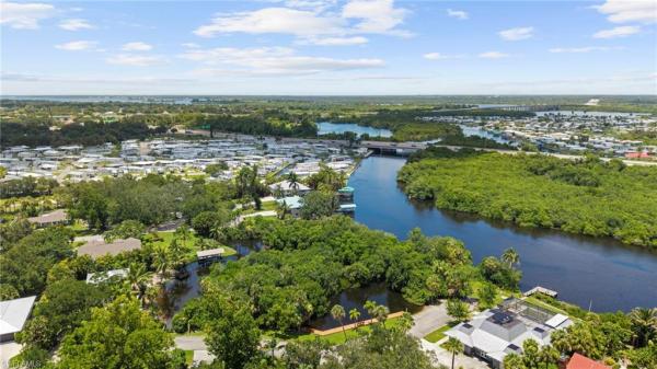 Orange River Hills, 1583 Sunkist Way, Fort Myers, Florida 33905, image 3