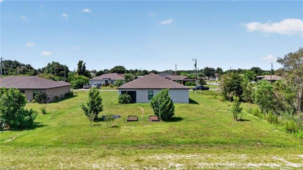 Mirror Lakes, 849 Sea Urchin Cir, Fort Myers, Florida 33913, image 3