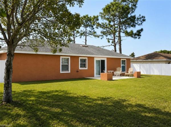 Lehigh Acres, 416 S Candlewick Cir, Lehigh Acres, Florida 33936, image 1