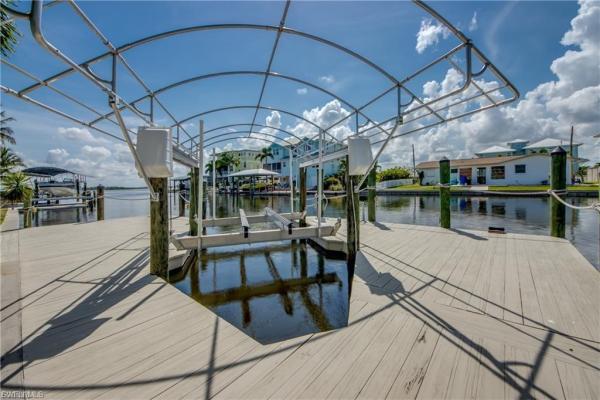 Island Harbors, 2701 Bruce St, Matlacha, Florida 33993, image 3
