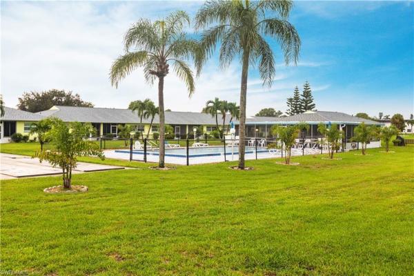 6775 Lake Mcgregor Cir, Fort Myers, Florida 33919, image 2