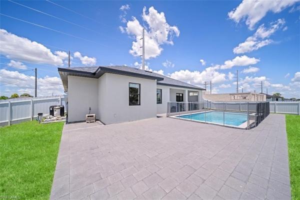 Cape Coral Residential, 212 W Kismet Pkwy, Cape Coral, Florida 33993, image 1