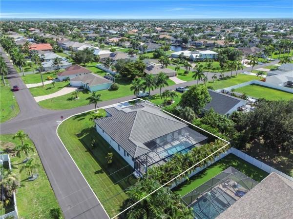 Cape Coral, 1735 51st Ter, Cape Coral, Florida 33914, image 3