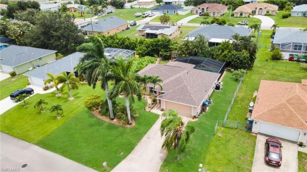 Cape Coral Residential, 813 11th Pl, Cape Coral, Florida 33991, image 2