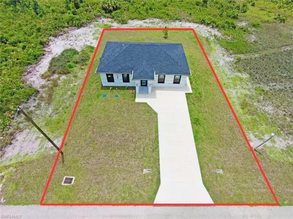 Lehigh Acres Residential, 726 E Clancy St, Lehigh Acres, Florida 33974, image 1