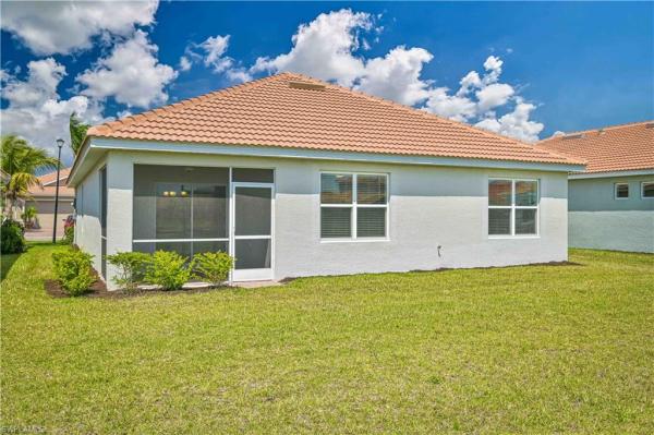 Lindsford, 4226 Bloomfield St, Fort Myers, Florida 33916, image 2