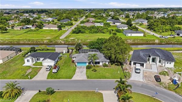 Lehigh Acres, 1529 W Crestwood Cir, Lehigh Acres, Florida 33936, image 3