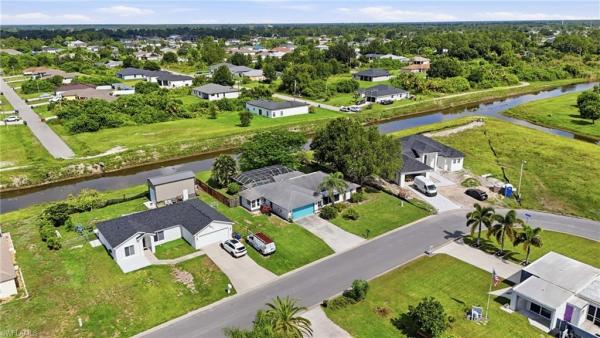 Lehigh Acres, 1529 W Crestwood Cir, Lehigh Acres, Florida 33936, image 2