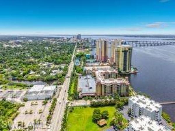 2825 Palm Beach Blvd #216, Fort Myers, Florida 33916, image 2