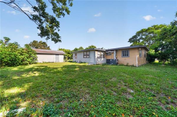 1846 Maple Dr, Fort Myers, Florida 33907, image 1