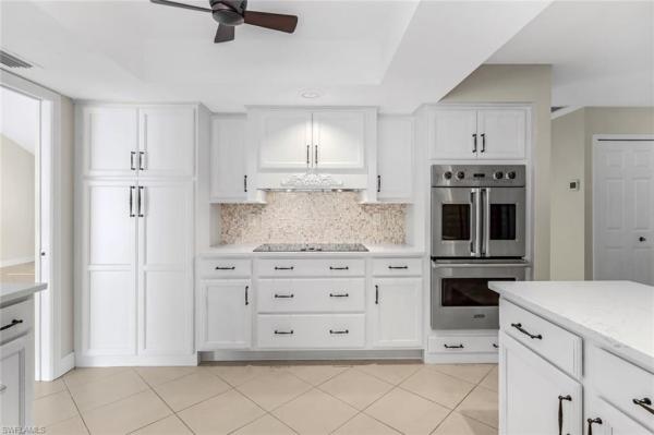 Town & River, 13750 Mcgregor Blvd, Fort Myers, Florida 33919, image 2