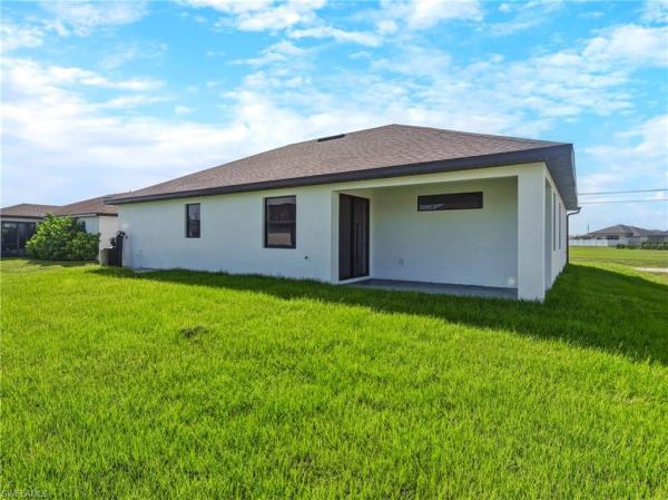 Cape Coral, 3531 19th Ter, Cape Coral, Florida 33993, image 2