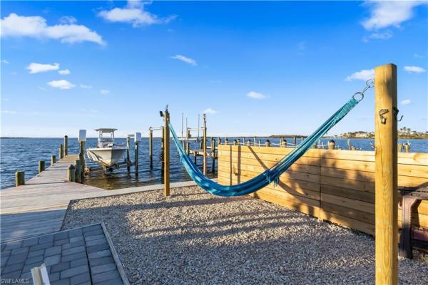 Pine Island Fill, 4278 NW Pine Island Rd, Matlacha, Florida 33993, image 2