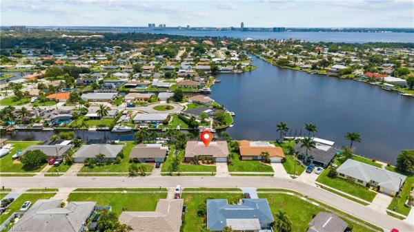 North Fort Myers No HOA, 4536 Vinsetta Ave, North Fort Myers, Florida 33903, image 2