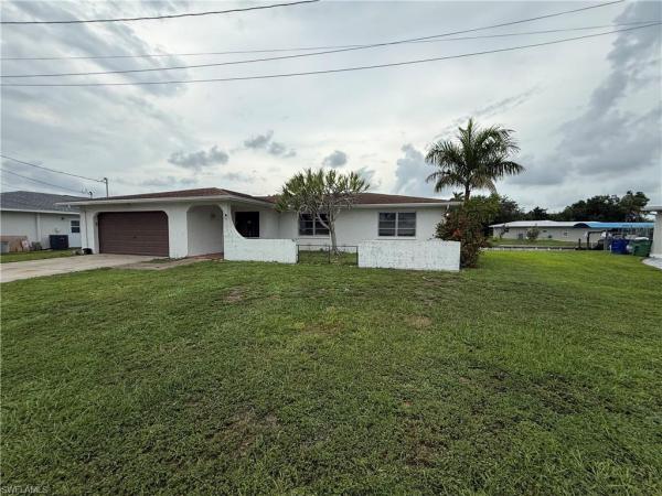 Waterway Estates, 4339 Bay Cir, North Fort Myers, Florida 33903, image 1