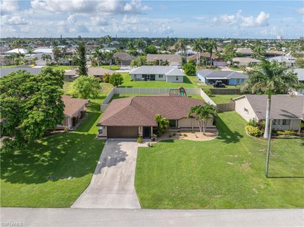 Cape Coral, 226 44th Ter, Cape Coral, Florida 33914, image 3