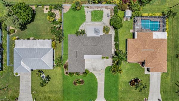 Cape Coral, 127 43rd Ln, Cape Coral, Florida 33904, image 2