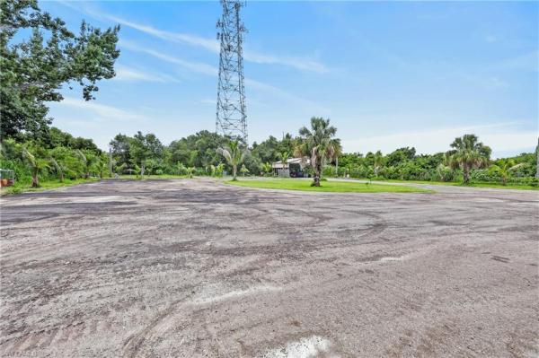 7961 Bartholomew Dr, North Fort Myers, Florida 33917, image 2