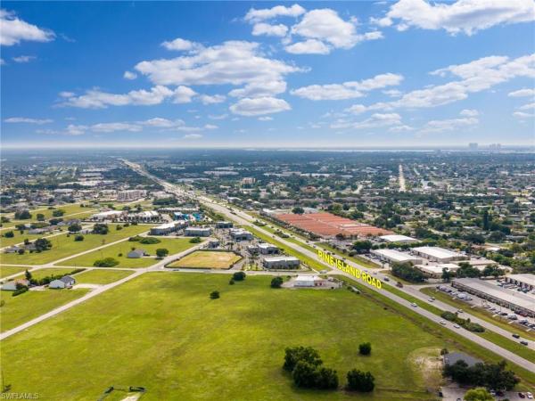 Cape Coral Residential, 923 9th Ter, Cape Coral, Florida 33909, image 2