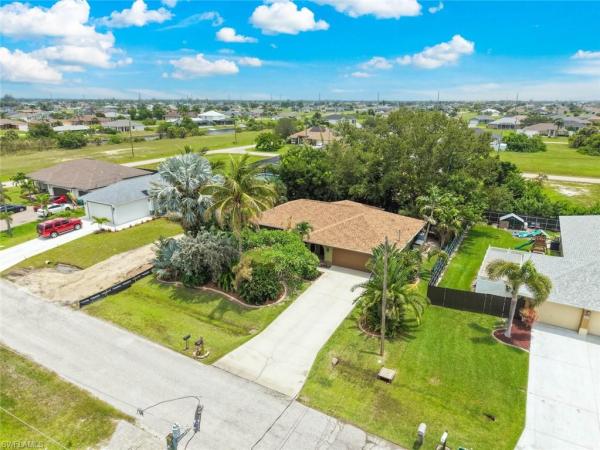 Cape Coral Residential, 519 26th Pl, Cape Coral, Florida 33993, image 2