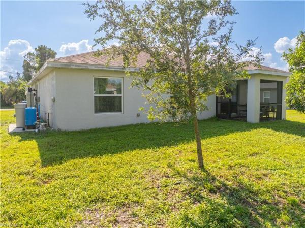 Cape Coral Residential, 3730 16th Ave, Cape Coral, Florida 33909, image 2