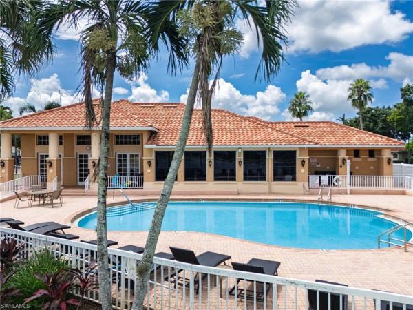Silverlakes, 11237 Lakeland Cir, Fort Myers, Florida 33913, image 2