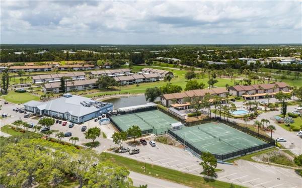 5825 Trailwinds Dr #425, Fort Myers, Florida 33907, image 2