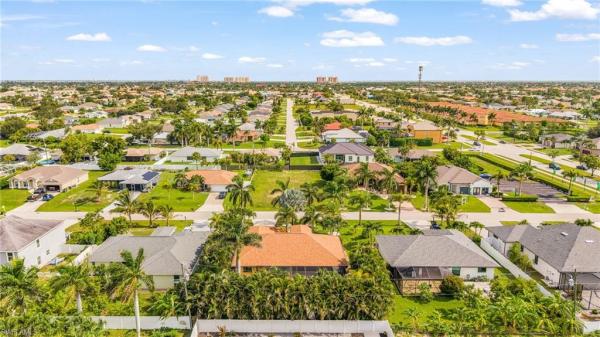 Cape Coral, 1513 43rd Ln, Cape Coral, Florida 33914, image 2