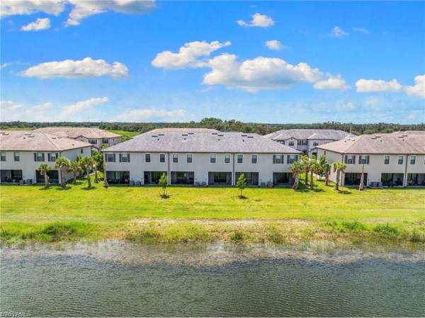Timber Creek, 14228 Pine Lodge Ln, Fort Myers, Florida 33913, image 3