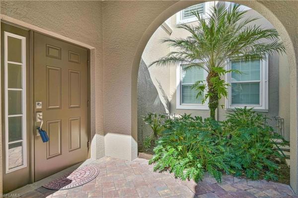 10251 Glastonbury Cir #201, Fort Myers, Florida 33913, image 3
