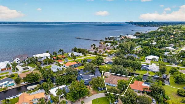 625 Sunnyside Ct, Fort Myers, Florida 33919, image 3